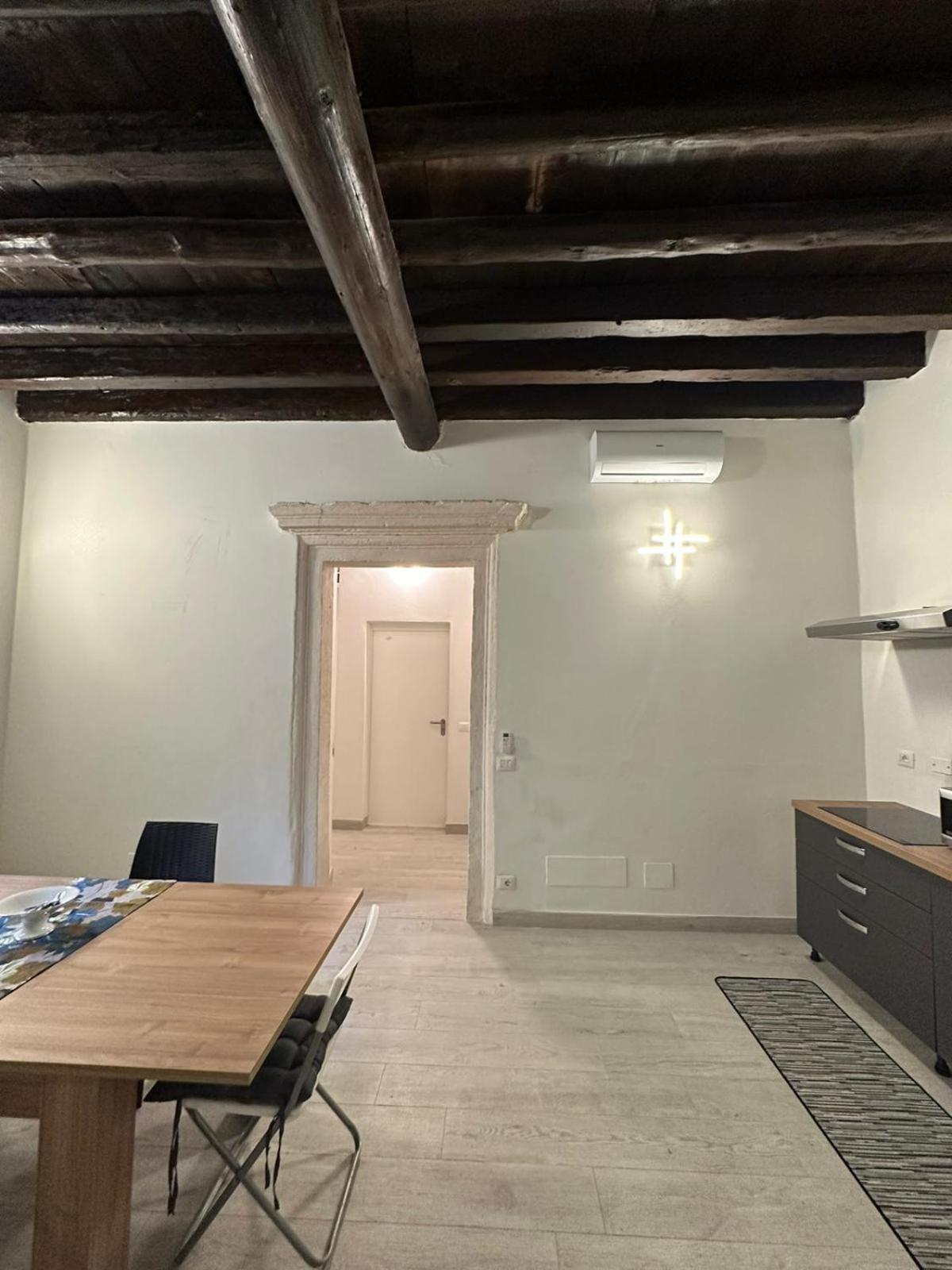 Al Campanile Apartment Verona Exterior photo